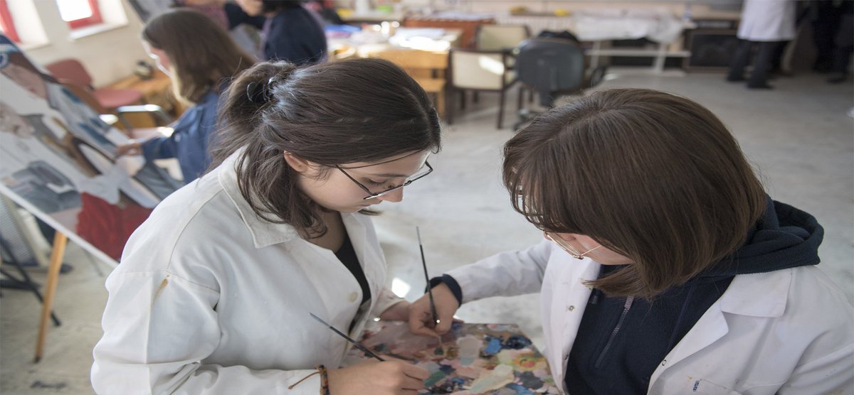 sinopilmem's tweet photo. 📢Merkezî yerleştirme sonuçlarına göre yetenek sınavı ile öğrenci alan okullara kayıt yaptırmaya hak kazanan adayların asıl ve yedek listeleri, e-okul üzerinden erişime açıldı.
@tcmeb
@YLDZercan1957
👇
https://t.co/New7dAt7fM https://t.co/ETqDdyjq1h