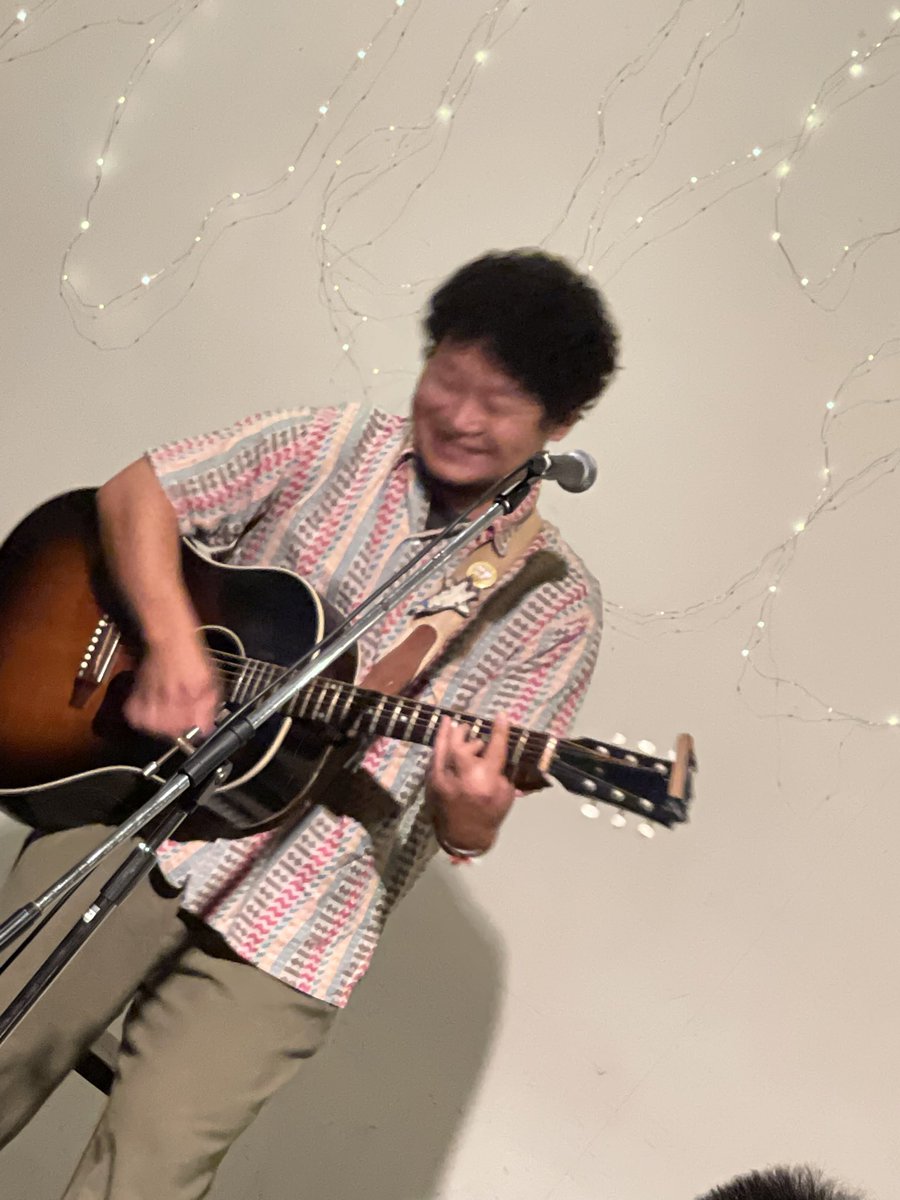 mikebuchi's tweet photo. かしもとさんの好きを詰め込んだゲスト陣。もう音の説得力がハンパないですなー

今回は前夜祭なので、全員よしので聴けるわけで、本当に贅沢な企画だなーと(〃'▽'〃)

#片山新介
#3Bones
#阪井誠一郎
#LIKALIFE https://t.co/Ozmop1xWPg