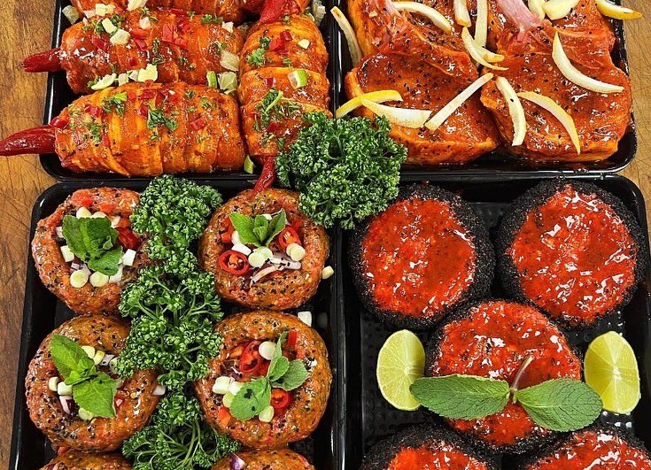 Hunterskinross's tweet photo. Pop in or call ahead for one of our amazing £22 BBQ Meat packs suits a family of 4-6 #BBQ #Kinross #Meatpack #ScottishCraftButchers #Lovelocal #Shoplocal https://t.co/1t9oeBciSb