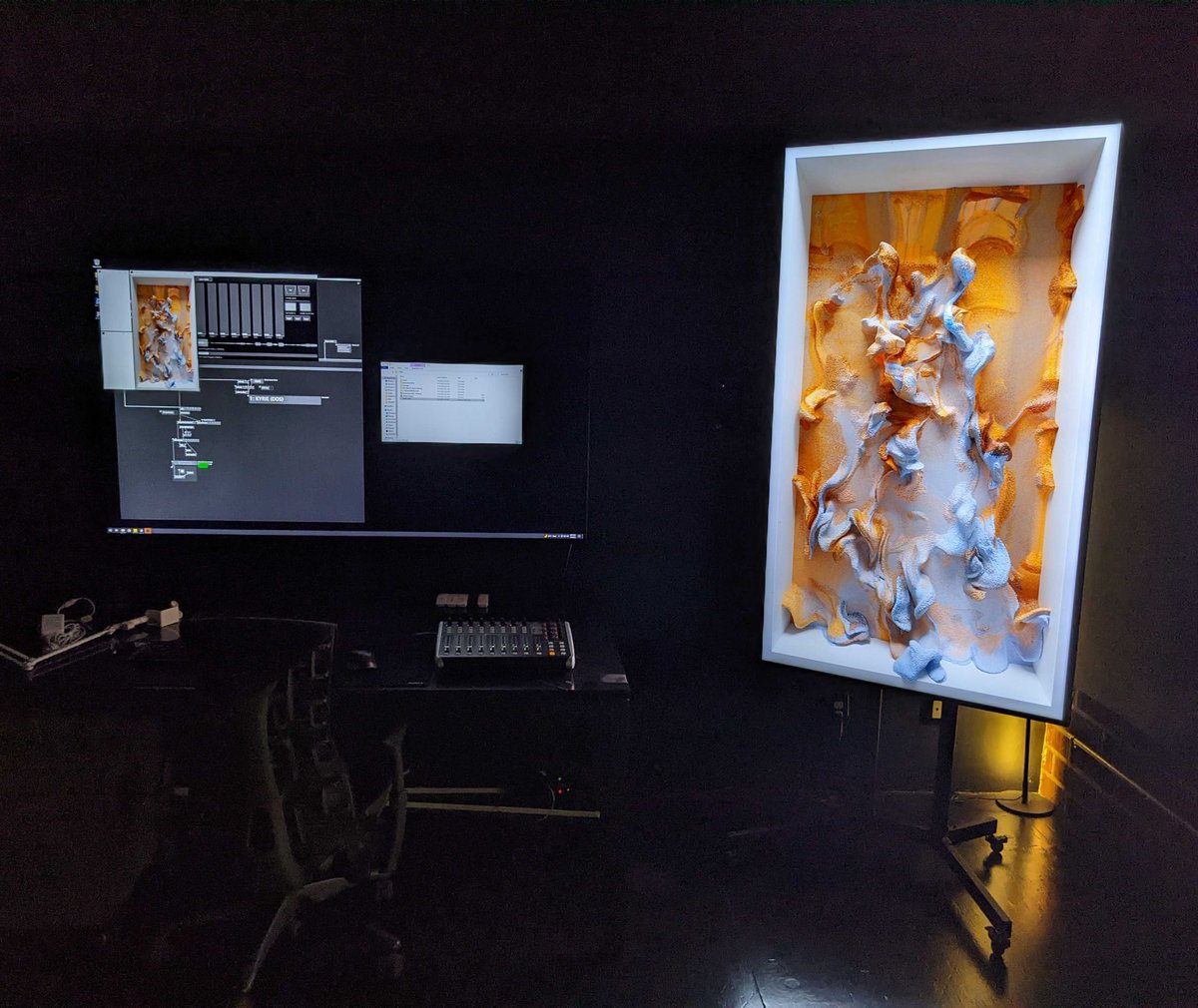 Refik Anadol tweet media