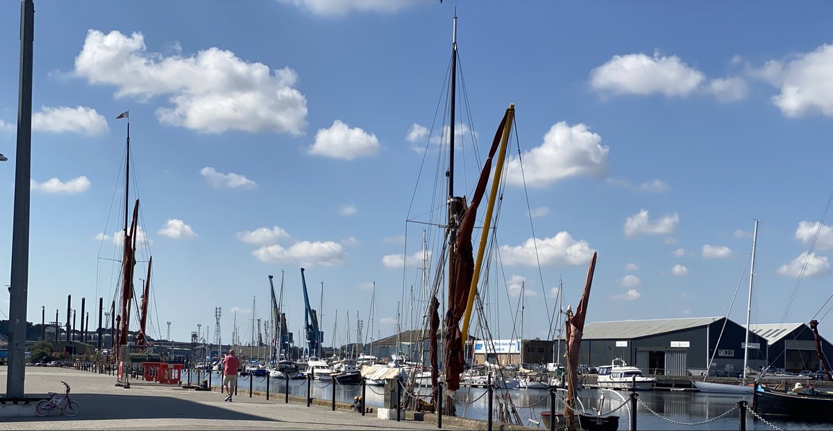 IpsMaritime's tweet photo. Big boats, big and smaller barges here in the waterfront today #MaritimeIpswich #WindowMuseum #SeaCadetsUK #ipswichstar24 #EADT24 #ip_swich #IpswichHaven #Ips_Waterfront #volunteers #MaritimeWomenPhotoShare https://t.co/bx0s3A9POL https://t.co/SlhCDm8JA7