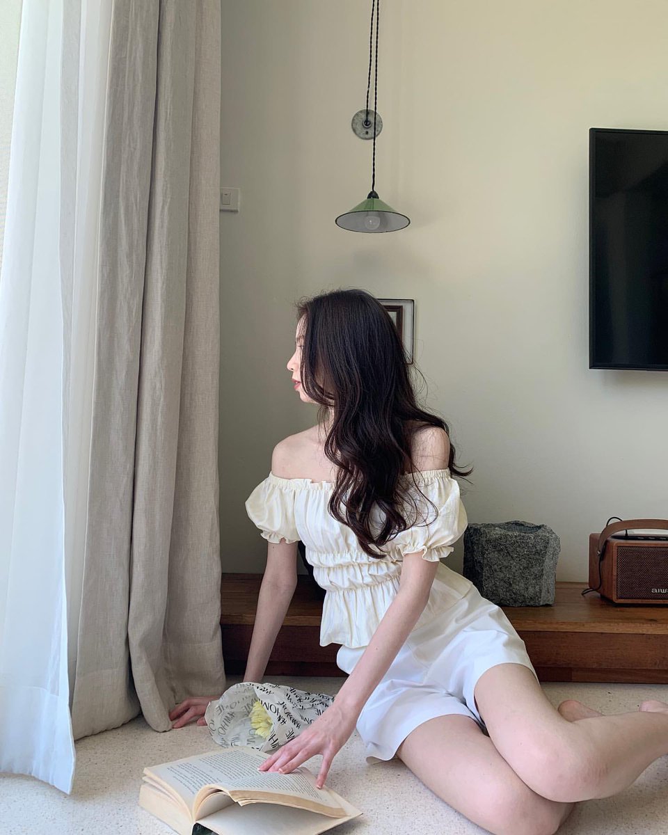 marauisxx's tweet photo. ⁺◟✿ 𝗉𝗅𝖺��𝗇𝗉𝖾𝗋𝗁𝖺𝗉𝗌 

เป็นสม๊อคยางยืดใส่ได้สองแบบจะปาดไหล่ / ใส่เป็นเสื้อปกติก็น่ารักก แถมได้ยากรัดผมที่เนื้อผ้าเดียวกับเสื้อเลยใส่คู่กันแล้วน่ารักมากตัวนี้แนะนำใส่แล้วเป็นสาวหวานทันที 🤍 #รีวิวLazada

🍊 : https://t.co/n1mWWHe57M https://t.co/VpnrcHi3FD