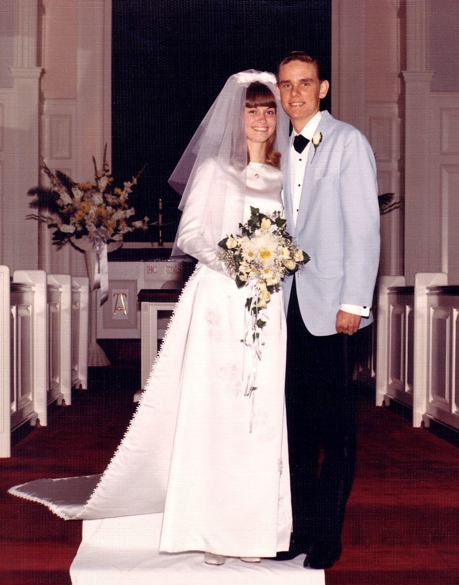 lindaha2001's tweet photo. @Ali_Sweeney Happy Anniversary to you two, too!  It's our 55th wedding anniversary today!  (July 8, 1967) https://t.co/179i4OMcYq