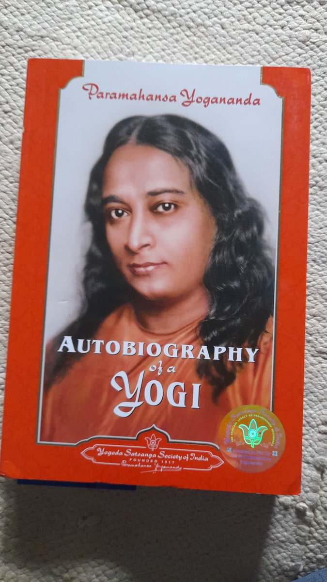 Hrushikesh430's tweet photo. Autobiography of a yogi🧡 https://t.co/sJDNZcccRC