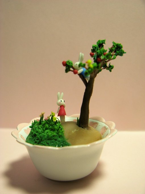 誤字がひどかったので再投稿
100均の造形素材だとカラー樹脂粘土がオススメです 