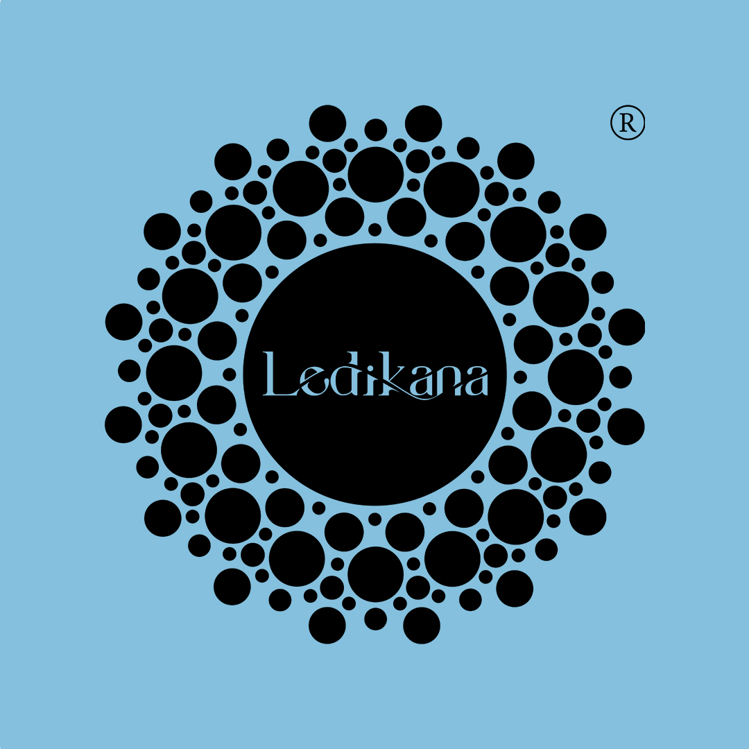 ledikana's tweet photo. It's time to update your wardrobe with our collections of tailored clothing and accessories. Easily locate one of our stores or find what you need on our website. Link in bio. #ledikana #tailoredclothing #africandesigns #modernafrican #neckaccessories #customearrings https://t.co/GPDoMHFEoi