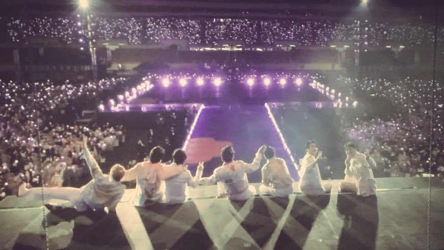 bahulebarnyajin's tweet photo. HAPPY BIRTHDAY TO US.... ARMY ๐
SEMOGA KITA BISA TERUS ADA DAN BERSAMA SAMPAI KAPANPUN ๐ซถ
ARMY FOREVER BANGTAN FOREVER ๐
#๋ฐฉํ์๋
๋จ
#9YearsWithARMY https://t.co/zq9wdoXIdq