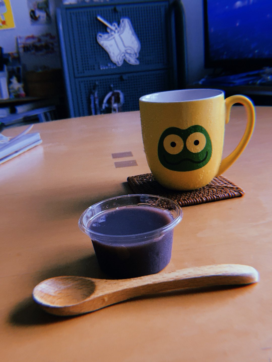 こま アイスコーヒーをマグカップで飲んでいるからガラスのコップが欲しい T Co E0wrwj57cc Twitter