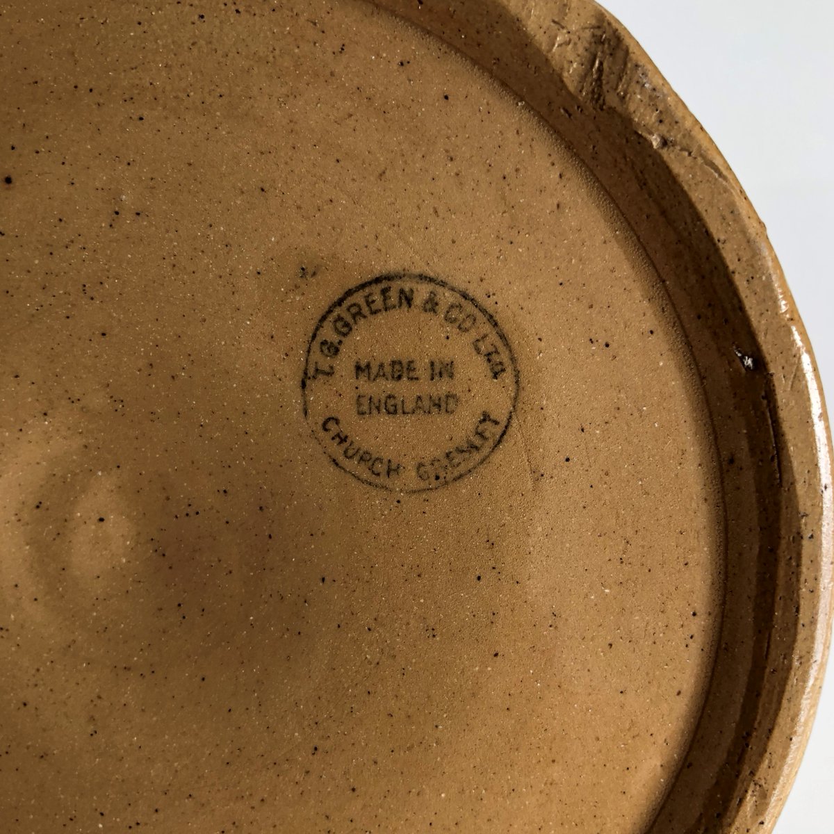 gresleypottery's tweet photo. A long drive down to Rowley's Fine Art in Ely, Cambridgeshire this week to bring home to Church Gresley this c1885 Mochaware 'Ship Shape' jug. Unusual in that it was decorated in blue on one side, and brown on the other ! #mochaware #cornishware #tggreen #ely #gresley #rowleys https://t.co/b973LCYgQ6