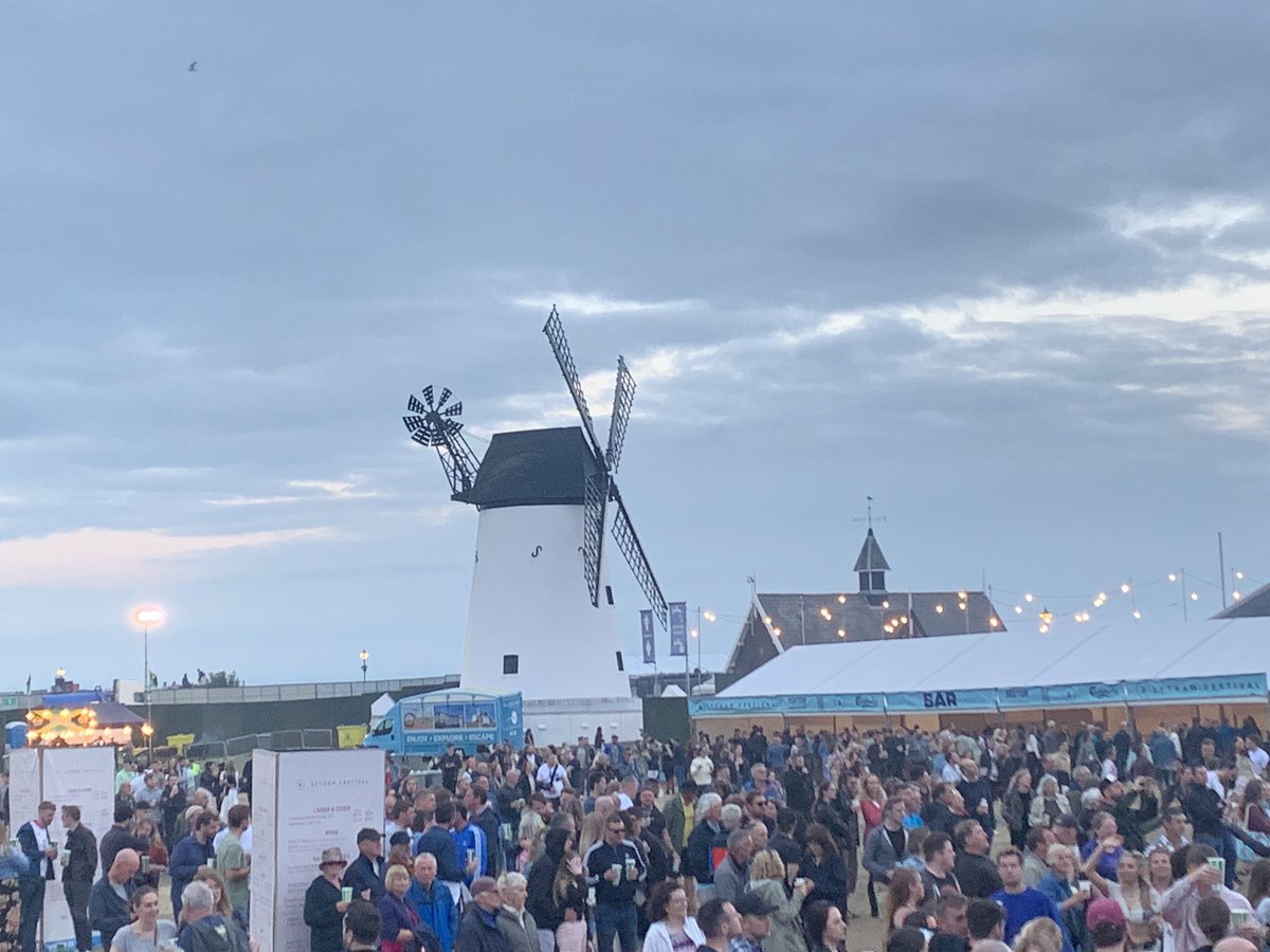 Elaine Willcox tweet media