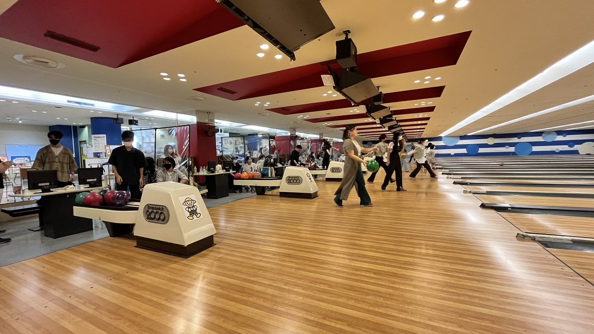 fculinary's tweet photo. 今日はパティシエコースのみんなで
ボウリング大会🎳
#fculinary #パティシエ #福岡 https://t.co/tOLv6wfiS5