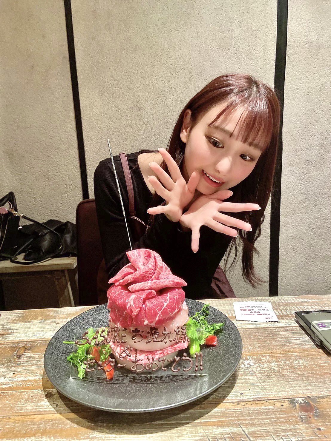 齊藤 なぎさ しょこーーー お誕生日おめでとう しょこはたくさんくっついても優しく受け入れてくれるからいつも甘えちゃう 頑張り屋さんで常に努力している姿を見てわたしもいつも刺激を貰っています 今年も素敵な一年になりますように 瀧脇笙古