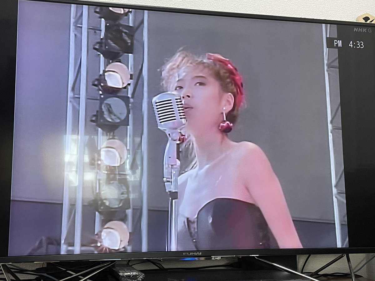 e63gVMNCFPaAPwe's tweet photo. NHKさん地上波でありがとうございます！！
明菜ちゃん伝説のコンサート
#中森明菜 #伝説のコンサート #中森明菜伝説のコンサート #NHK https://t.co/F1qt32PVoI