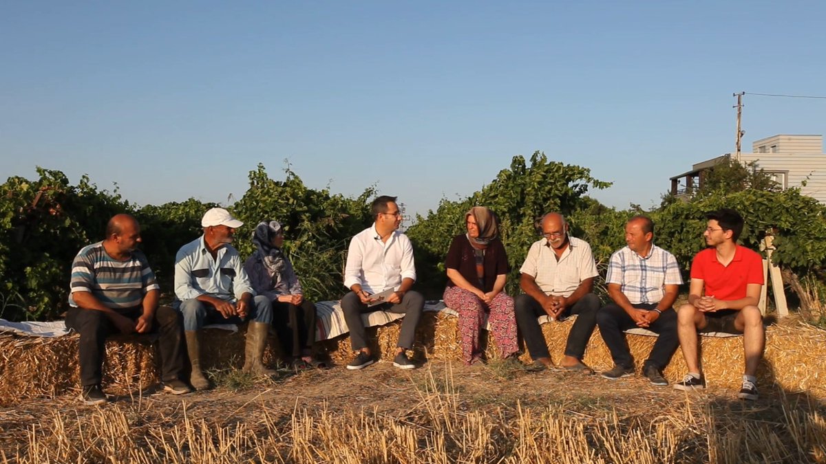 Halk TV’de yeni program: Yerinden Tarım @onderinceonder Manisa’da… Üzüm üreticileri bağcılığı anlatıyor. Saat 15.00’te @halktvcomtr‘de