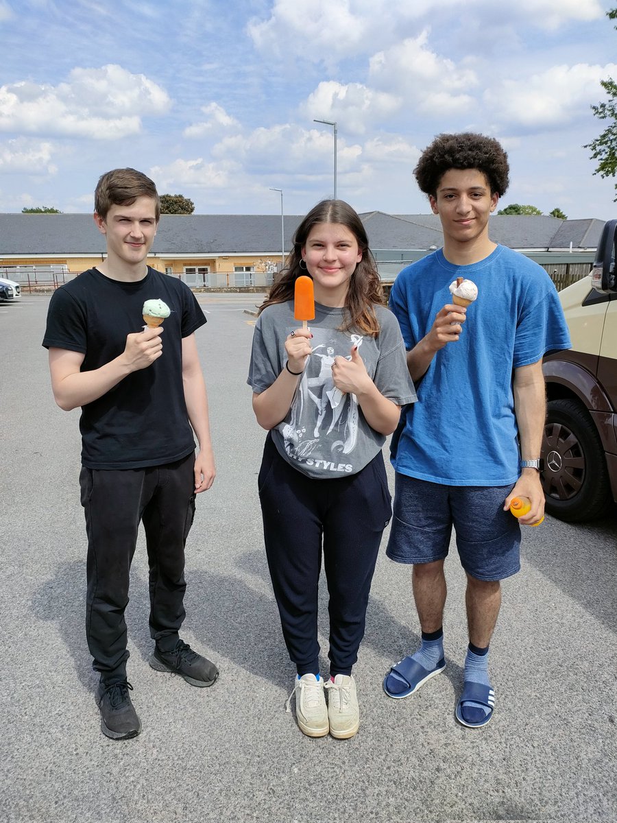 We said our thank yous &amp; goodbyes to 3 of <a href="/AshvilleCollege/">Ashville, Harrogate</a> finest <a href="/ashvilleboarder/">Ashville Boarding</a> yesterday. Morgan, Mercan &amp; Josh you have been wonderful pupils to know &amp; live alongside - go well into the next phase of your education at uni.