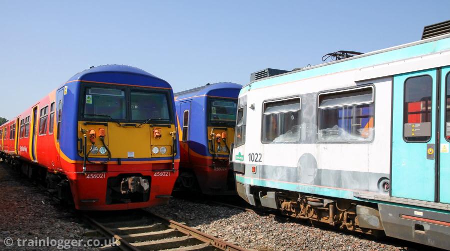 trainlogger's tweet photo. 22nd June 2022 at Long Marston - Rail Live 2022.
196008.
456021 and ML1022.
69005.
321334.
#trainspotting #trains #class196 #class456 #class69 #class321
https://t.co/1rvGenkYXf #trainlogger https://t.co/PZCReOsgab