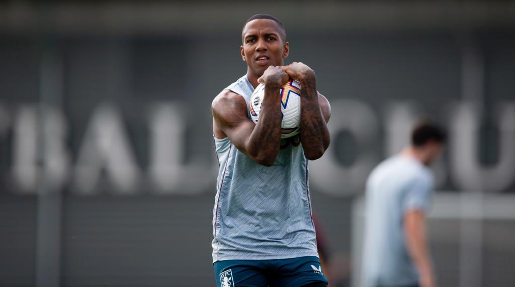 Happy birthday to Ashley Young He turns 37 today. : Neville Williams/Aston Villa FC (Getty Images) 