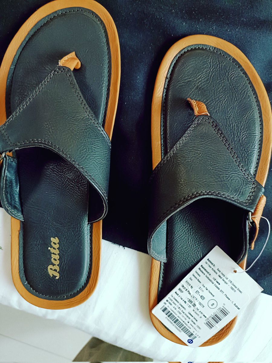 kumar_0086's tweet photo. @batashoes Dear bata team could you please clarify for charging more than MRP? https://t.co/Mw7I0swHMX