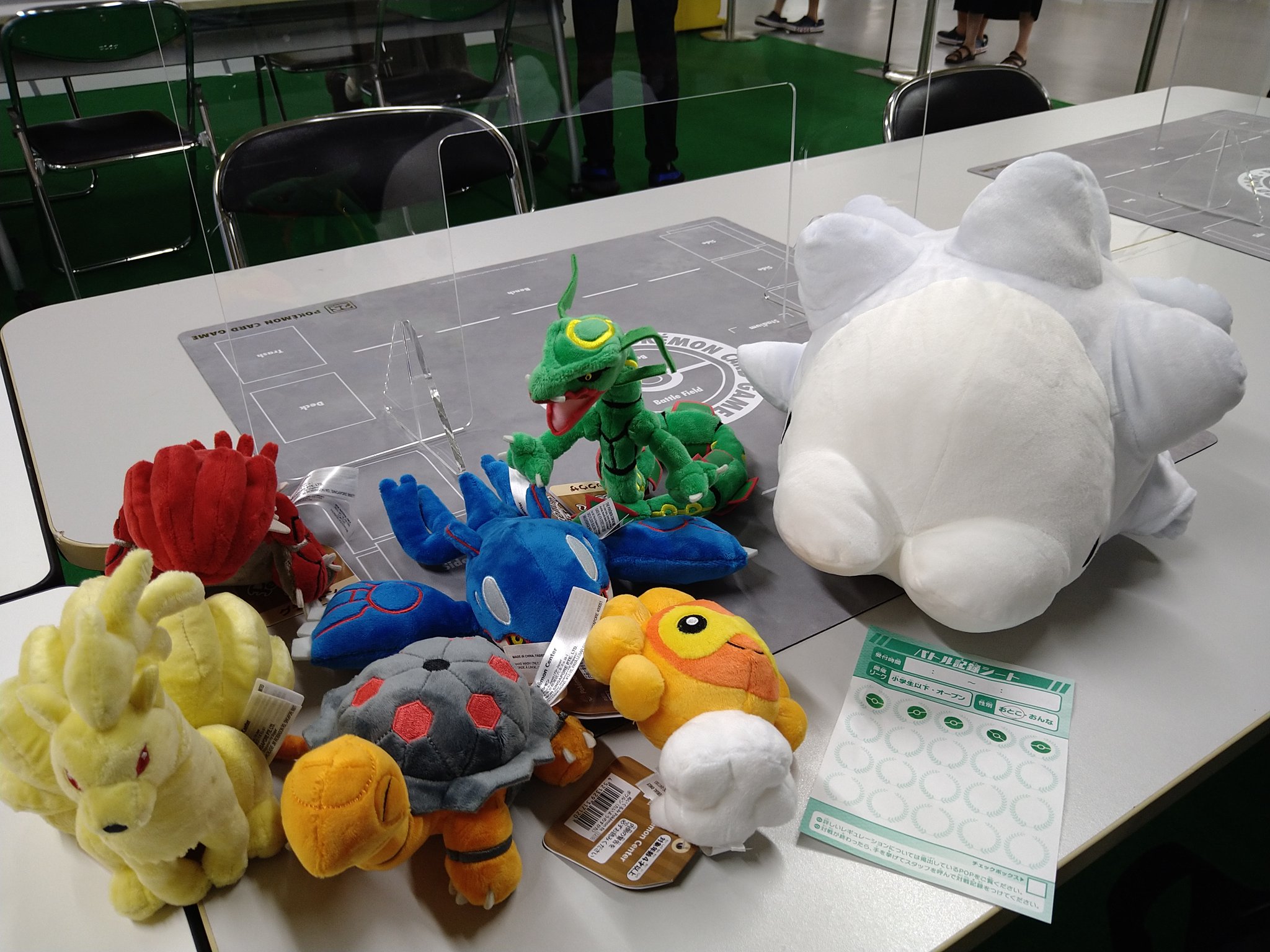 新垢 岡山大学ポケモンサークルにほんばれ 岡大ポケサー 本日はサークルメンバーで岡山にできたポケセンセンター出張所in岡山イコットニコットに行ってきました サークル名にほんばれ にちなんだ3匹とホウエンの伝説ポケモン そしてふわふわのやつ買って