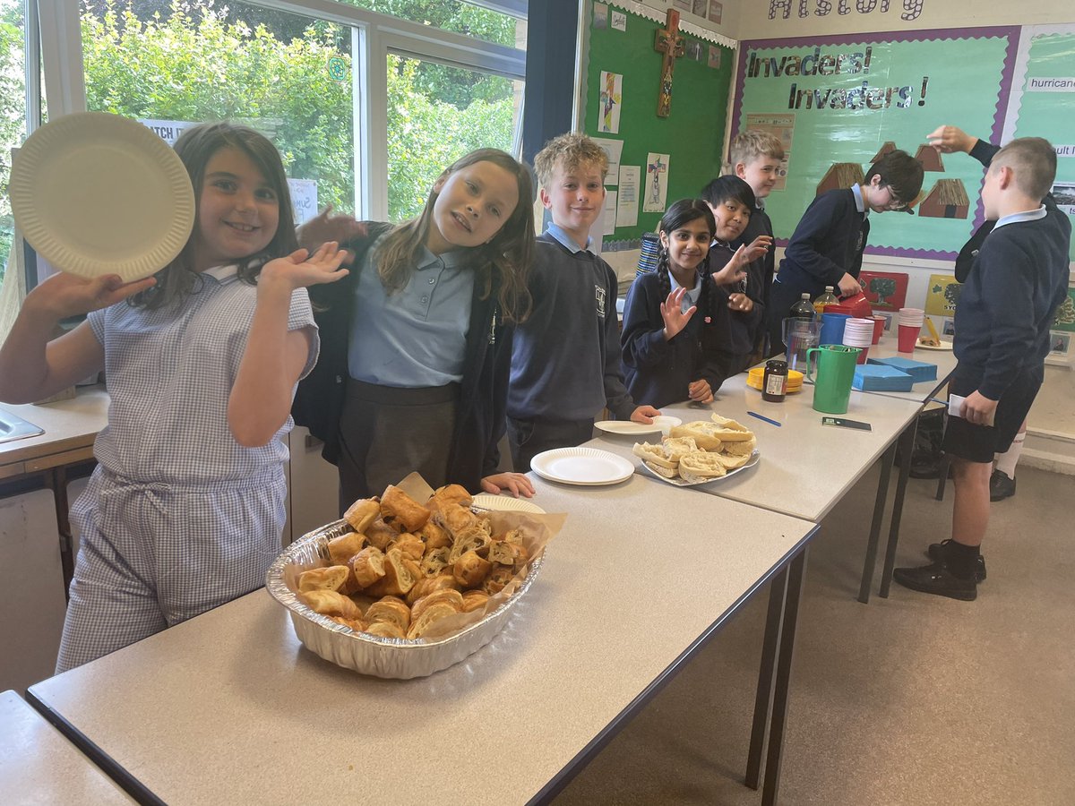 WalburgaSchool's tweet photo. A wonderfully calm and well-organised café experience on Thursday! Year 5 and 6 were waited on, served and fed - even some teachers got a little break too! 🥐 🇫🇷 @bcw_cat Thanks so much to the brilliant Madame Thacker for her expertise and teaching. #frenchexperience https://t.co/FS2C6A1Xst