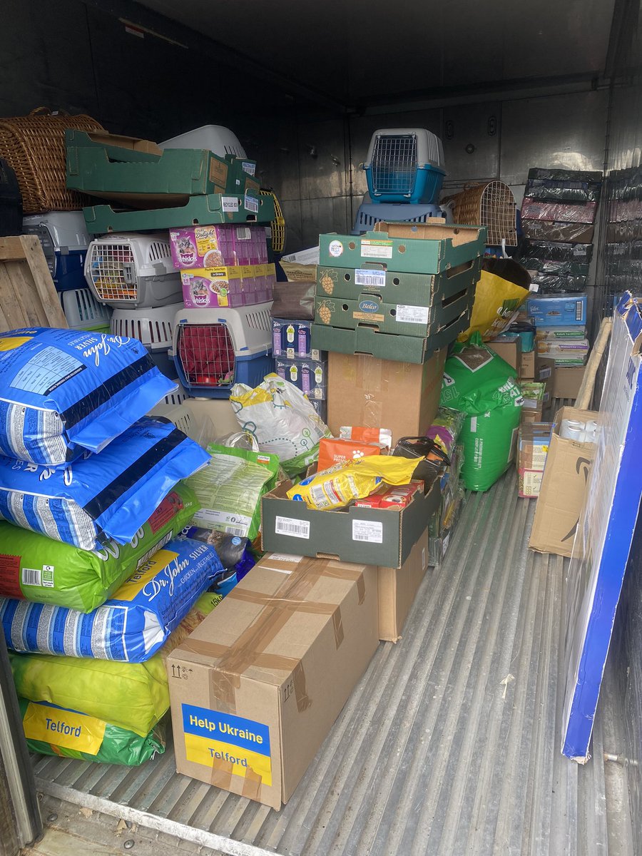 PurrfectUk's tweet photo. Busy day yesterday & a family affair me my mum and sister started off the mammoth task of palleting up the @ShropsCatRescue #PawsForUkraine lorry hopefully get rest finished today. Still time to donate to help fund extra items to go on lorry https://t.co/EtzbZkh32P #Cats #Dogs https://t.co/7ZLeAuWDpx