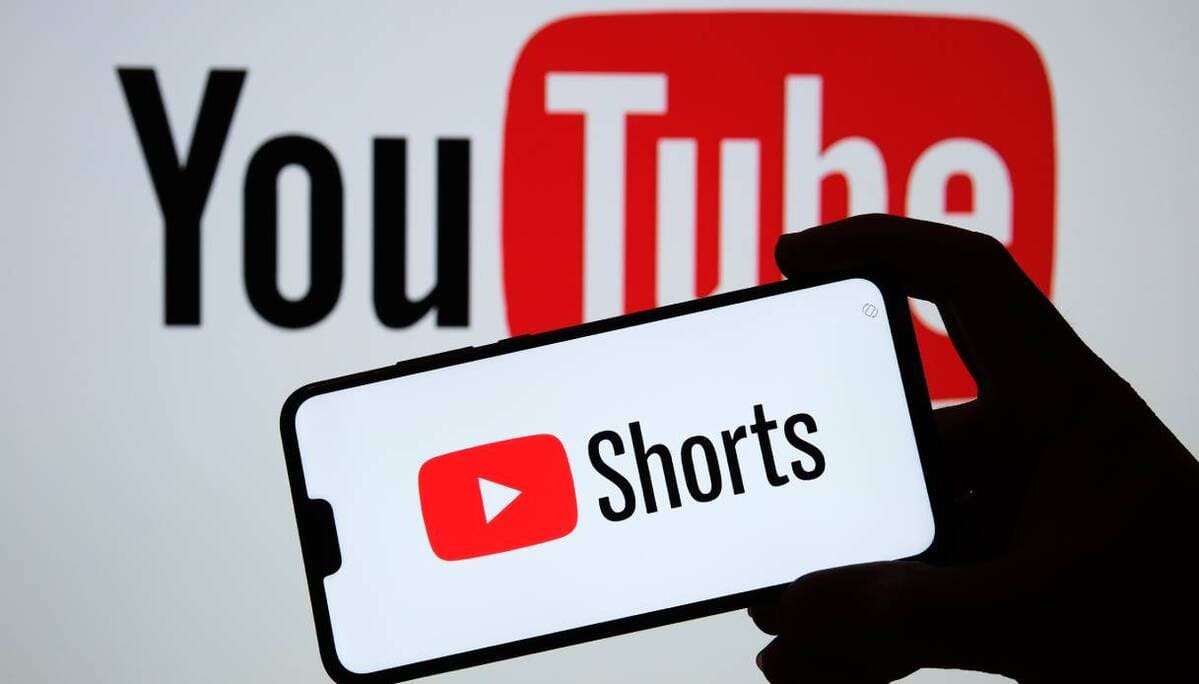 CeotechI's tweet photo. YouTube Shorts compie un anno in Italia
#Artisti #Community #Creatori #CreatoriDiContenuti #Creators #Italia #Notizia #Notizie #SocialMedia #SocialNetwork #TechNews #Video #YouTube #YouTubeShorts
https://t.co/k0BvVEFUkA https://t.co/d5oEY7Y65J