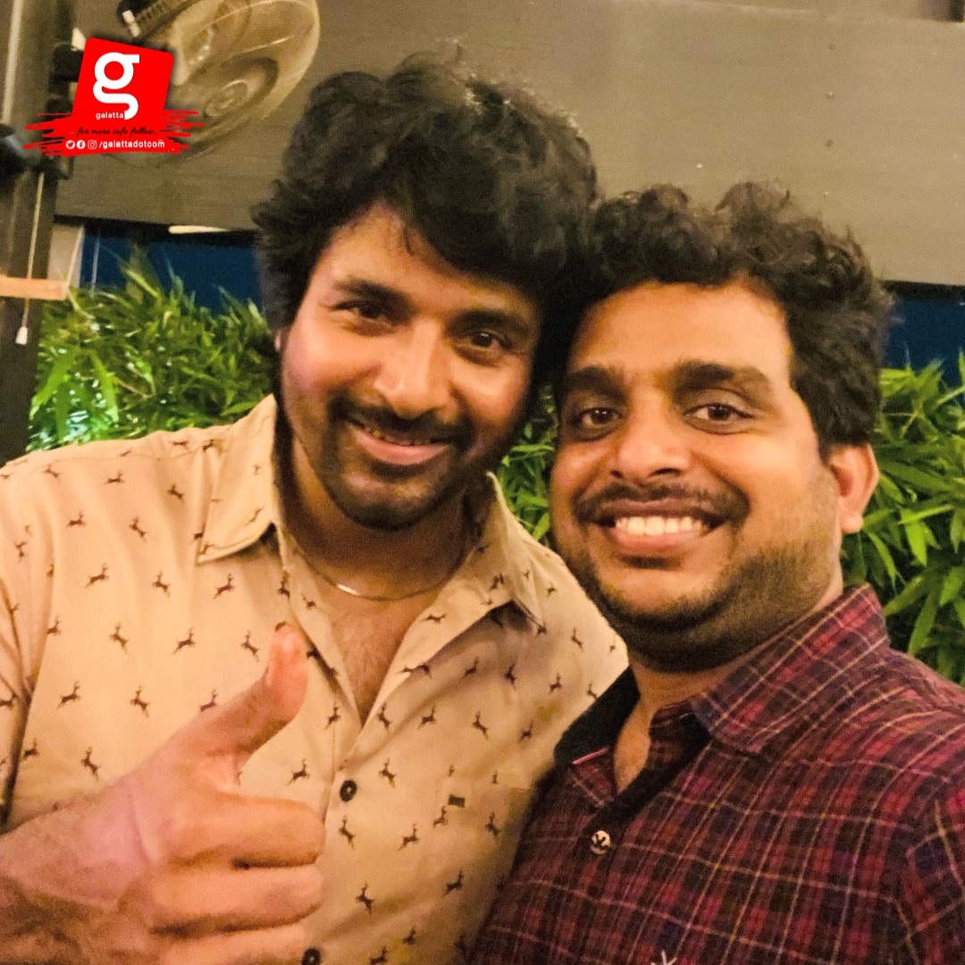 galattadotcom's tweet photo. When #SK meets #RK !😍

Le'me searching for #Ayalaan 😜🛸👽

@Ravikumar_Dir @Siva_Kartikeyan #SivaKartikeyan 
#Ravikumar https://t.co/rhtGM6d9c5