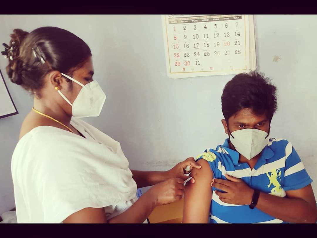 john_jecinth's tweet photo. 'Light drives out darkness'
In this dark pandemic era, vaccination is the light which paves way for a bright future #iamfullyvaccinated 💉#seconddose #getvaccinated 🧑🏻⚕️ #itsfullysafe #dontbescared #breakthepandemic #breakthewave #breakthechain #coronavirus #covi̇d19 🦠 https://t.co/CXZbXcPy9e
