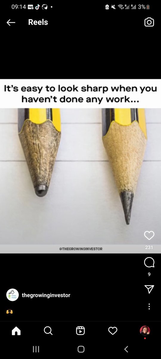 Shout out to hustlers out there 
For the sake of your mother Don't give up