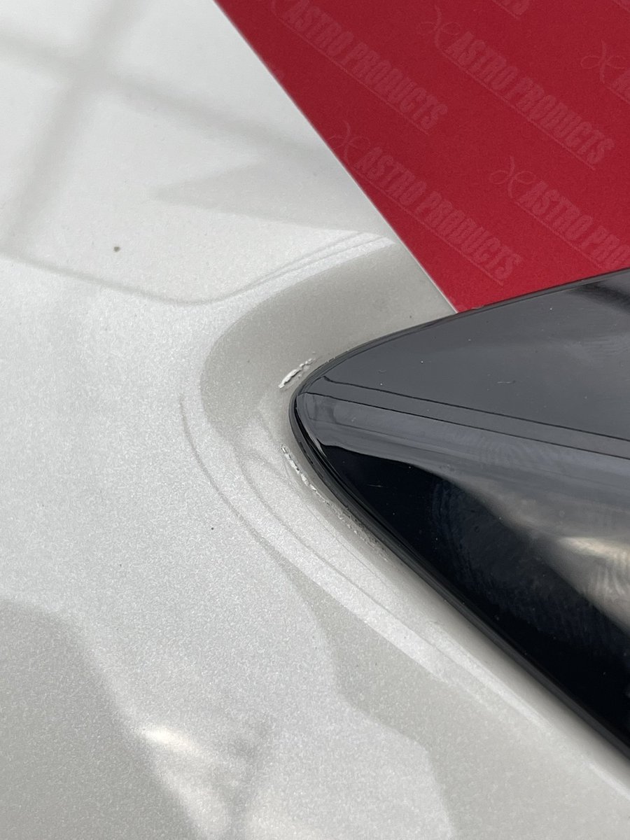 調整によりカードが入るくらいの隙間確保、これで安心👍
結構なキズ 跡ですね💦
#GR86
#BRZ