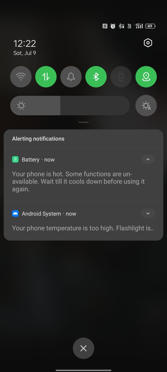 smartguyof2006's tweet photo. @OPPOIndia @delhisultanate Again and again getting this notification in my oppo Reno 7. And servise centre cannot find problem for this notification.6 times already visited service centre hardly my mobile is 2-3 months old.dont buy oppo https://t.co/m8YNidsaCw