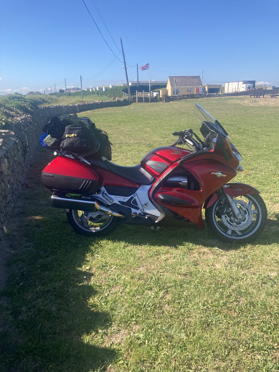 All packed up now and off for day 2 of my motorcycle adventure in the west country heading towards Ilfracombe in North Devon 🏍☀️☀️☀️😎🇬🇧