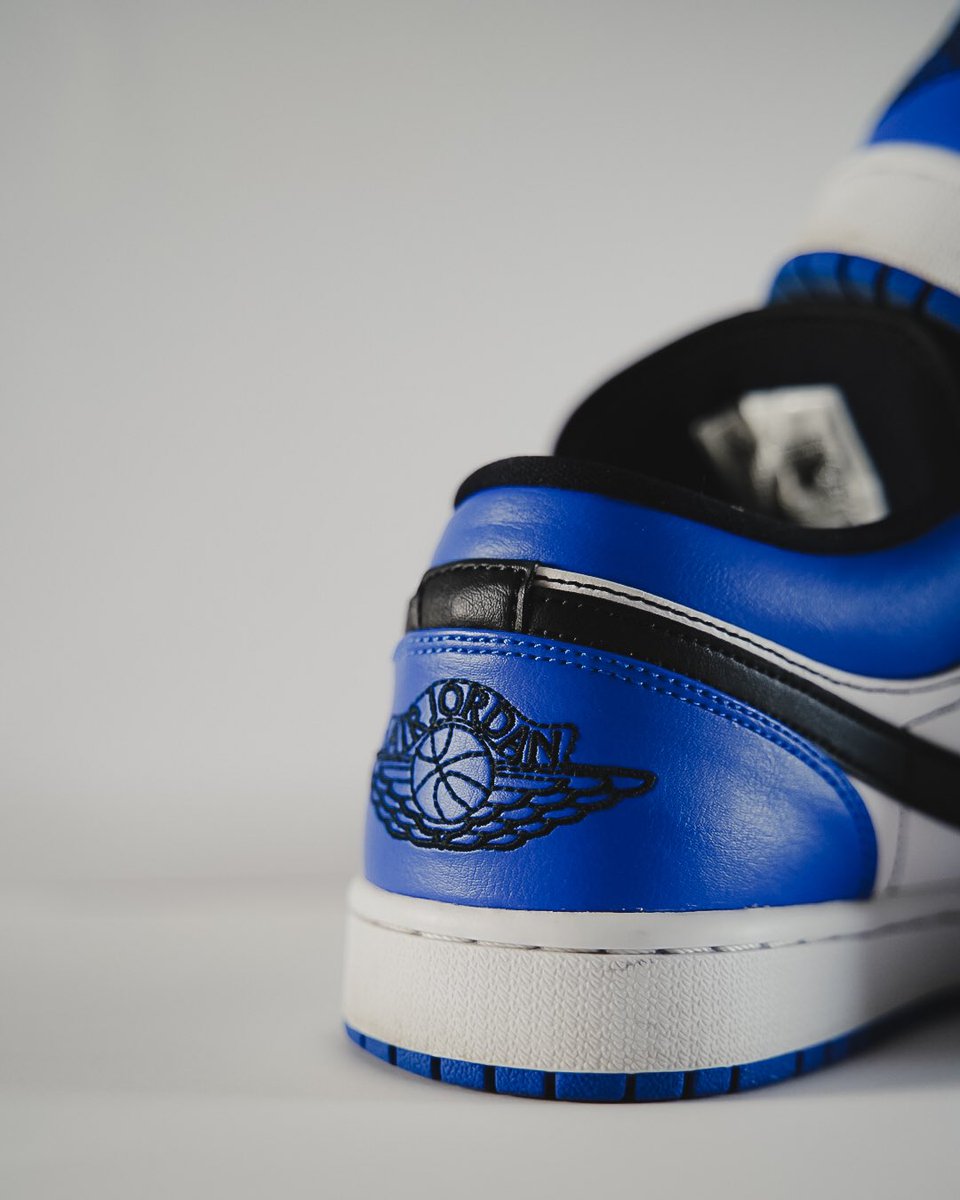 RaidaB15's tweet photo. I love them so much 🤩 #AirJordan #jordan1 #royaltoe https://t.co/sZkTCwxQDm