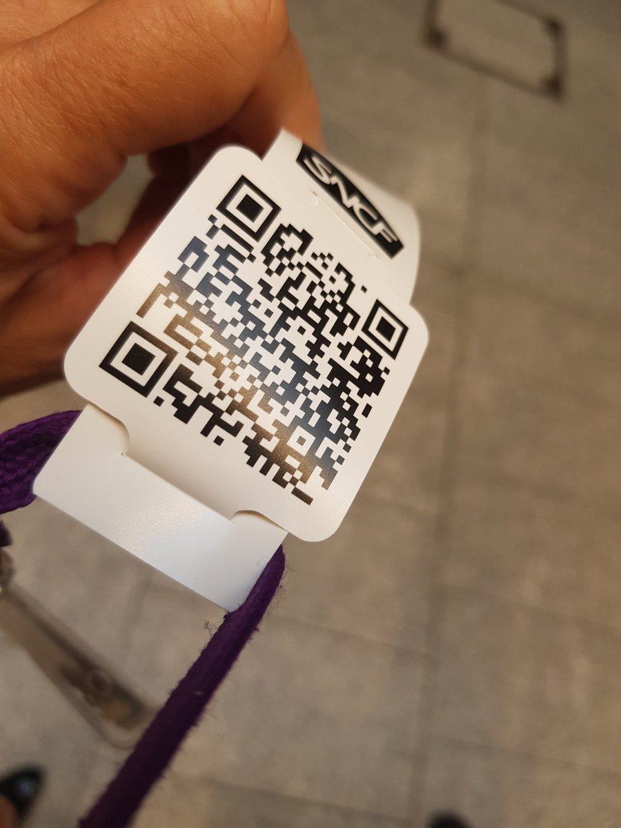 <a href="/alainkrakovitch/">Alain Krakovitch</a> <a href="/TGVINOUI/">TGV INOUI</a> <a href="/Intercites/">Intercités</a> <a href="/OUIGO/">OUIGO</a> @GoodPlanet_ <a href="/CBeaune/">Clément Beaune</a> <a href="/SNCFVoyageurs/">SNCF Voyageurs</a> @OUAT_train <a href="/GroupeSNCF/">Groupe SNCF</a> <a href="/Paul_SNCF/">Paul B.</a> @GUNsilou <a href="/CharlotteCCX37/">Charlotte CAILLAUX</a> <a href="/jeromelaffon/">jerome laffon</a> <a href="/franckbenoit91/">Franck Benoit</a> Merci aux équipes <a href="/YannQUEVAL/">Yann Quéval</a> <a href="/jeromebarbeau/">Jérôme Barbeau</a> <a href="/PromoDev_/">PromoDev</a> pour ces  étiquettes QRcode simples à renseigner anonymes seuls les agents sncf peuvent les lire et facilitant la prise en charge du bagage oublié 
#moinsdestress #moinsdetrainsretardes