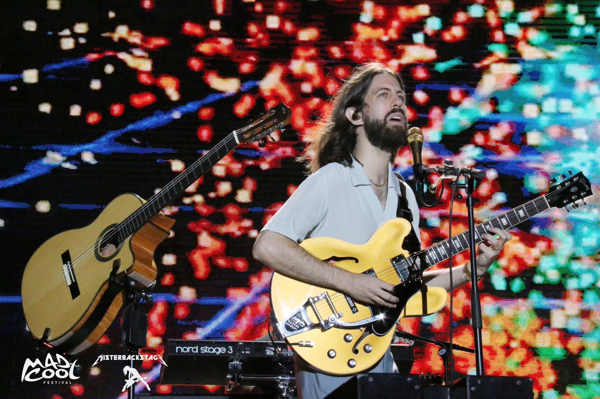 #Madcool2022 Los <a href="/Imaginedragons/">Imagine Dragons</a> con un sonido espectacular, otro de los grandes momentos del festival. Dan Reynolds cercano a su público “Music is my life, my mind”#musicforall o cómo darlo todo para elevar a la máxima potencia el engagement con sus fans !! 🤩cc <a href="/madcoolfestival/">Mad Cool Festival</a>