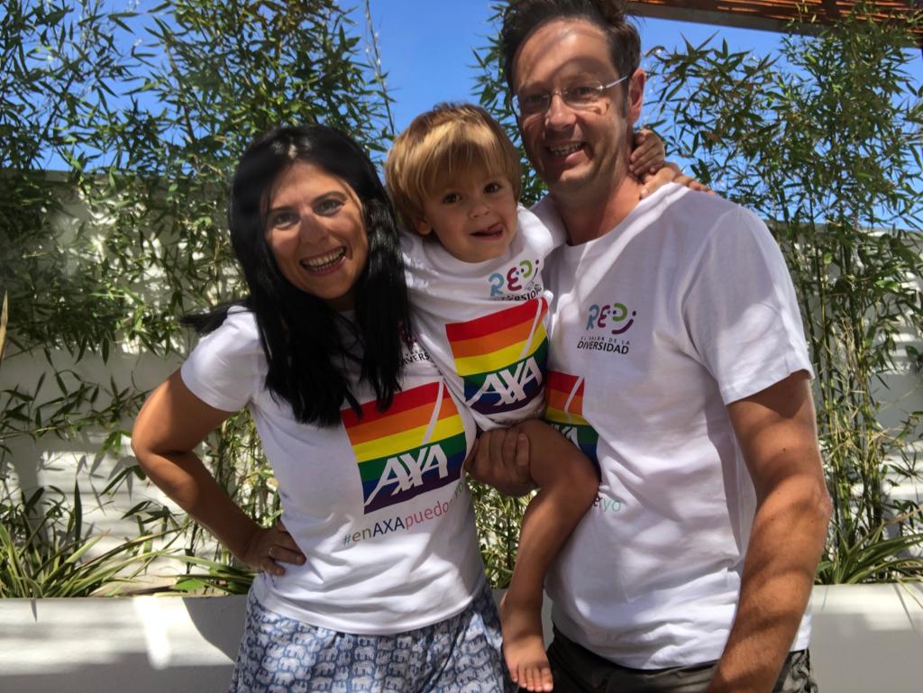 En <a href="/AXASegurosEs/">AXA España</a>  caminamos para celebrar los derechos conseguidos para el colectivo #LGBTIQ y para seguir revindicando los que quedan por conseguir.
#enAXApuedoseryo #somosRedi #MadridOrgullo2022 <a href="/CarmenPolo14/">Carmen Polo</a> <a href="/isabelgrguez3/">Isabel García</a>