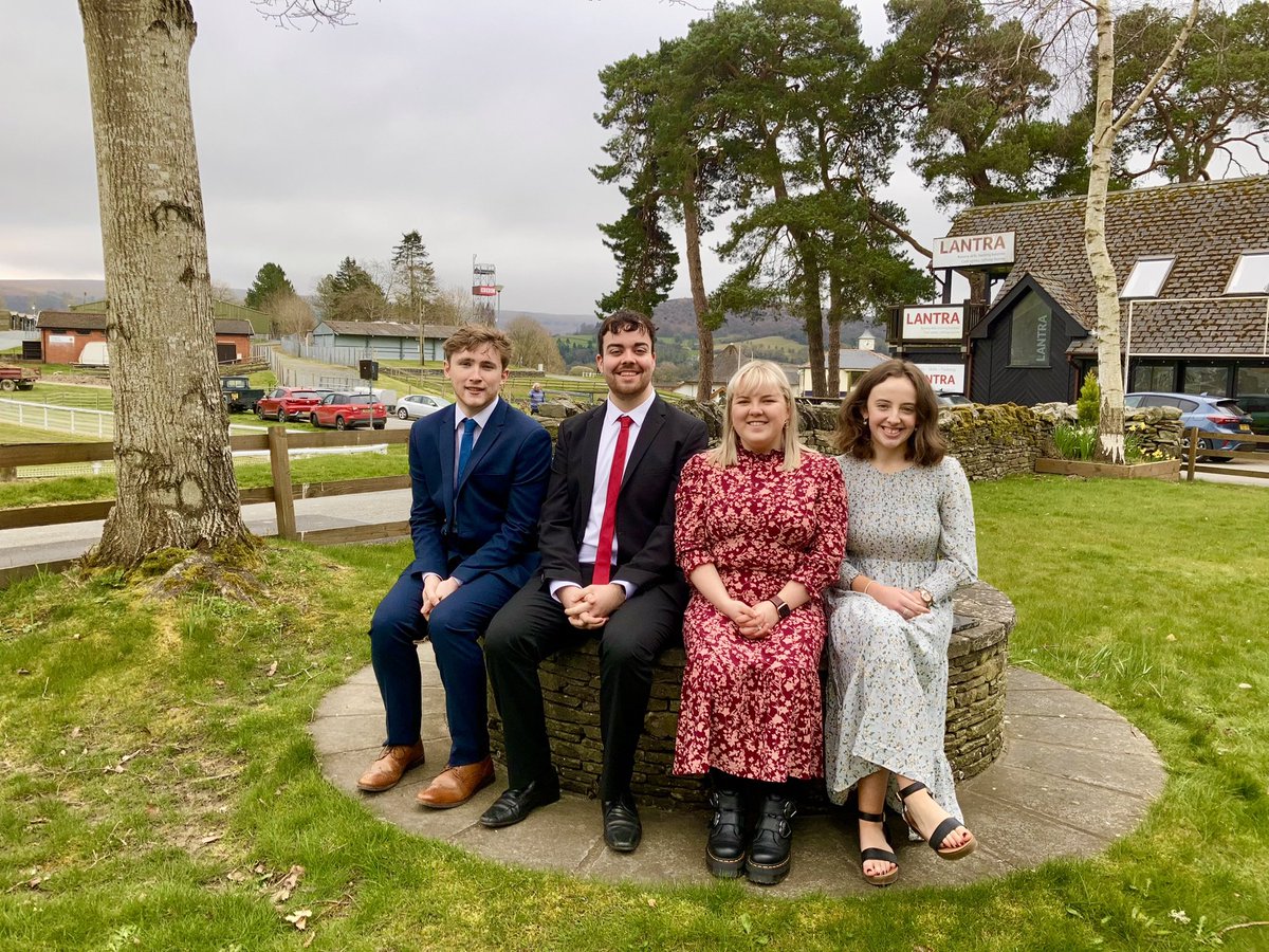 Pob lwc i Jac Davies,Hannah Richards,Daniel O'Callaghan a Heledd Mai yn cynrychioli <a href="/cffisirgar/">CFfI Sir Gâr YFC</a> yng ngystadleuaeth Siarad Cyhoeddus NFYFC yn Stafford heddi - siaradwch fel pwll y môr a mwynhewch ! X
A phob lwc i bawb sy’n cynrychioli Sir Gâr a phob tîm o Gymru heddi’ 🏴󠁧󠁢󠁷󠁬󠁳󠁿💪🗣