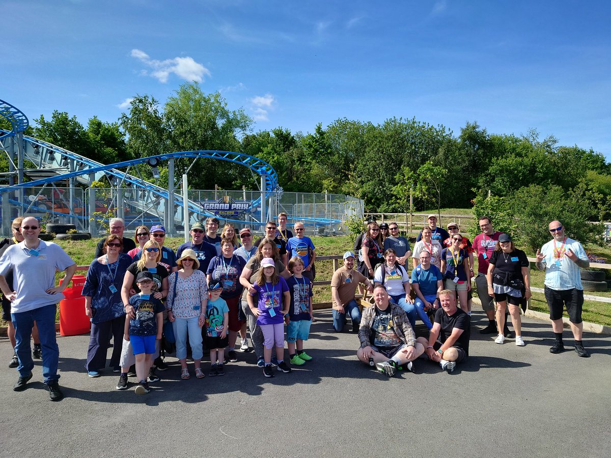 coasterclub's tweet photo. Good morning everyone from Gulliver's Valley, day 1 of our Gulliver's Gallop 2 trip. Can you identify the lesser spotted enthusiasts in this picture? 🤣 https://t.co/alyx4MsSoG