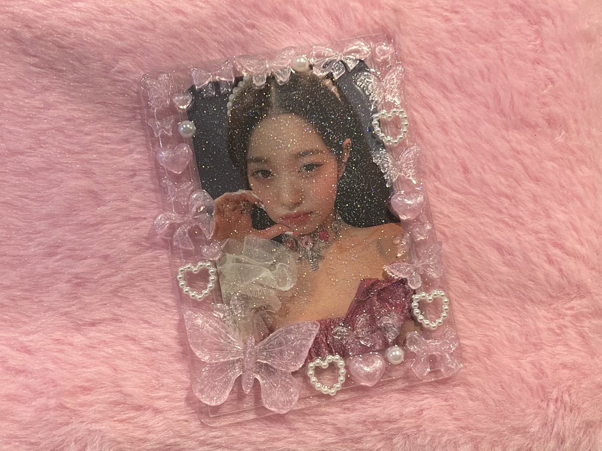 doIlmiu's tweet photo. 🌷 happy mail from @valentineclubph || #valentineclub_feedback
thank you so much for this pretty toploader ! it fits wy so well :>> thank you as well for the smooth transaction & for being vv kind !! til next transac !
#jiwonmails https://t.co/JP9jwJjq7b