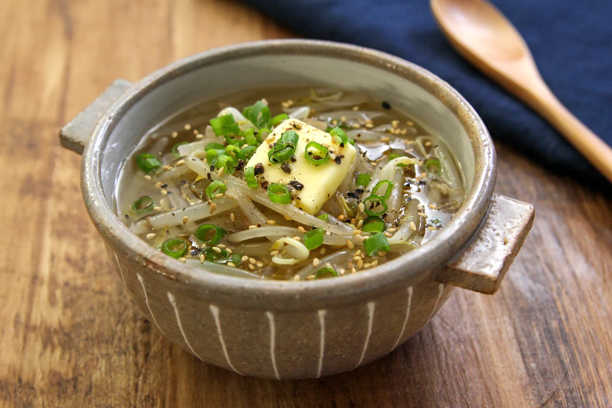 塩ラーメンのような美味しいスープに仕上がる？！電子レンジで作れちゃうお手軽スープレシピ！