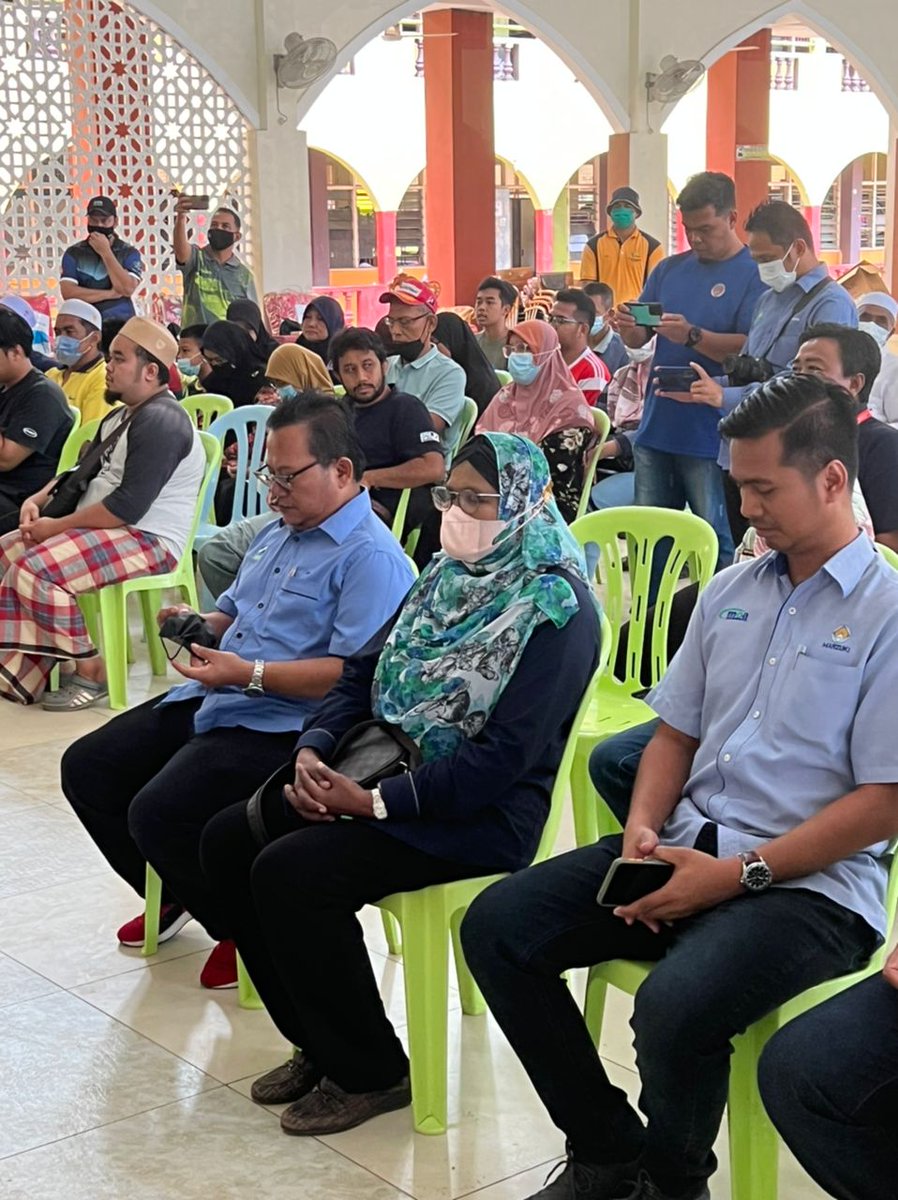 ghazalitaib's tweet photo. Bantuan kpd mangsa banjir di Baling, Kedah...
9 Julai 2022
#lppmalaysia #keluargapeladang #MAFIPrihatin #banjirbaling #baling #balingbanjir #lppkedah https://t.co/Bhn72sSQVt