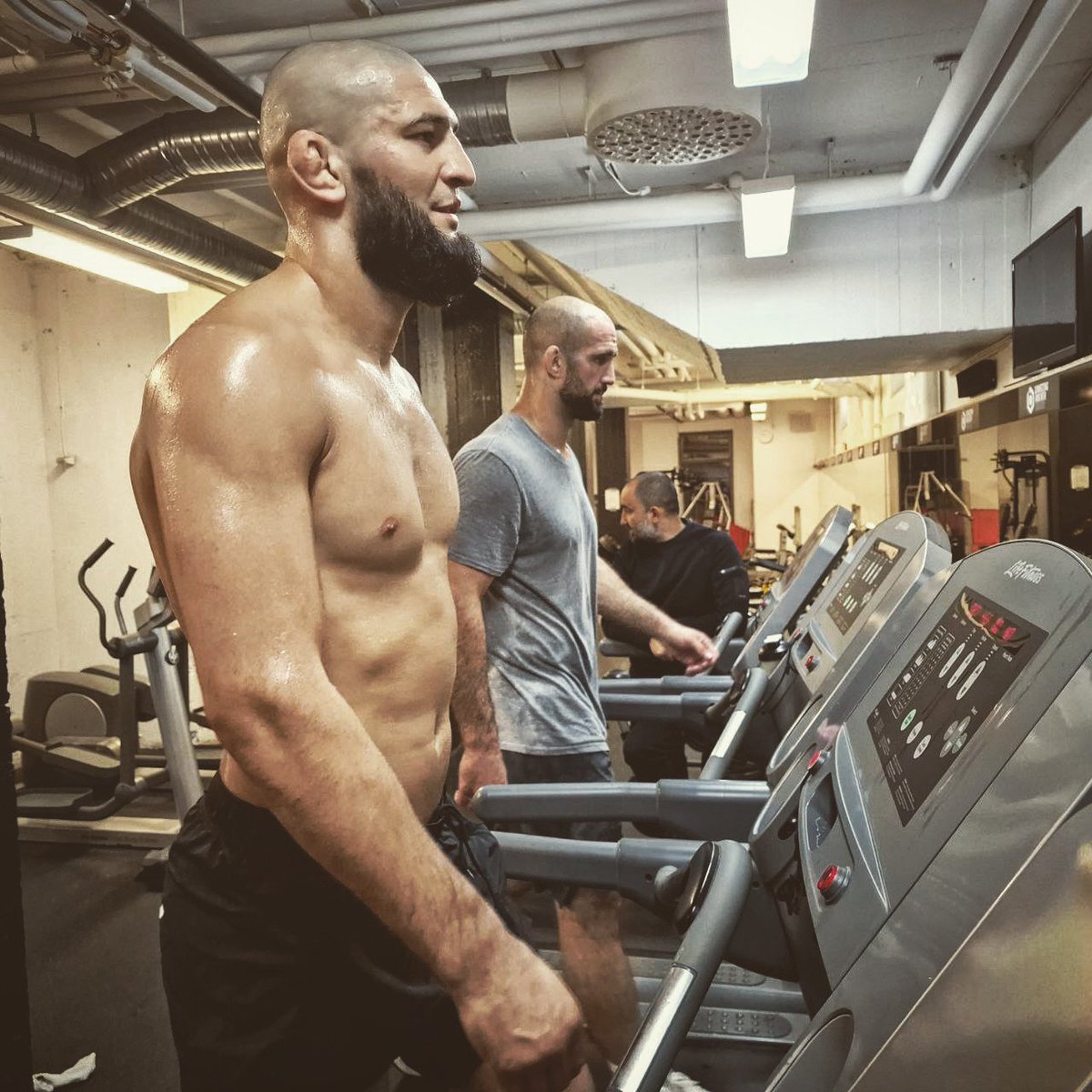 Khamzat Chimaev (@kchimaev) on Twitter photo 