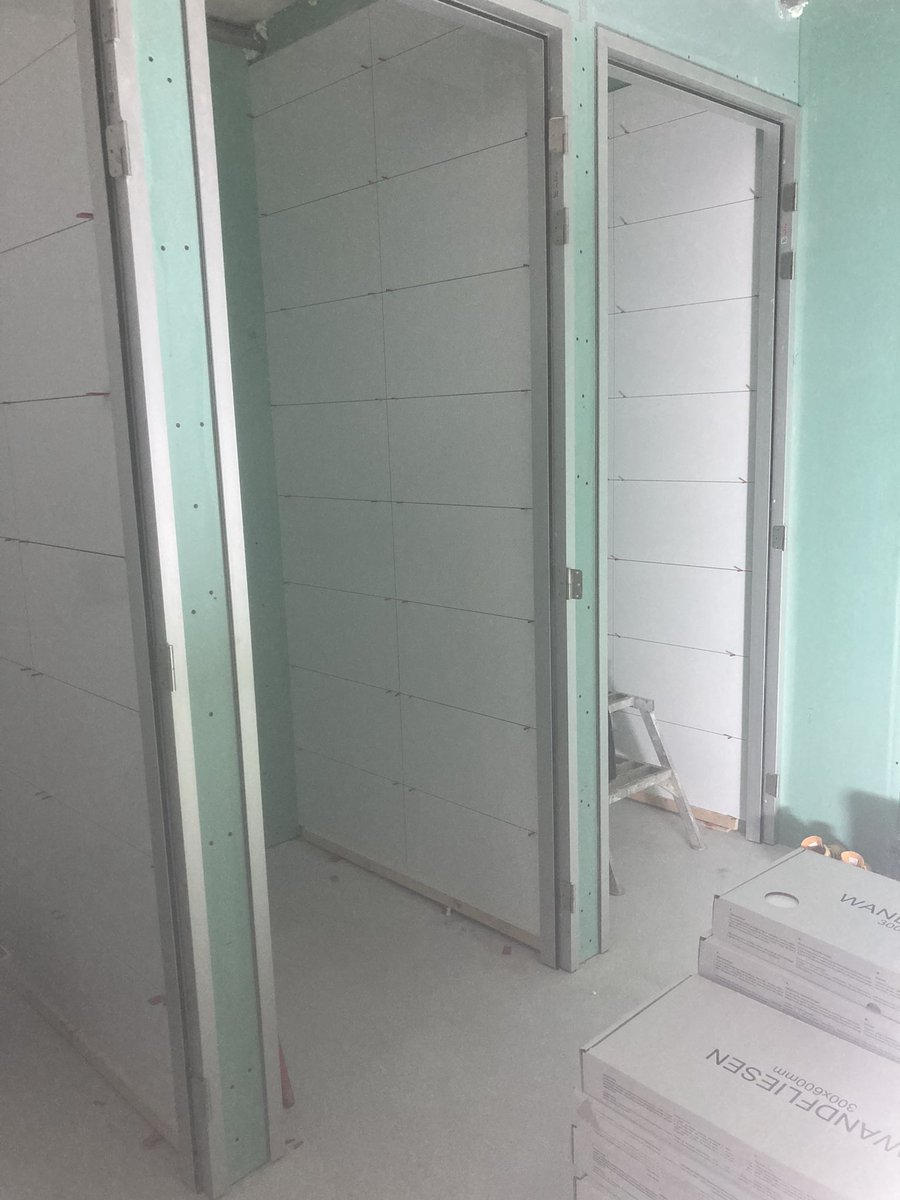 Afgelopen week is <a href="/WanplaKampen/">Wanpla</a> gestart met de binnen wanden. Bij Noordzee. En vrijdag al gereed zodat de tegelzetter ook kon starten 👍#goedbezig