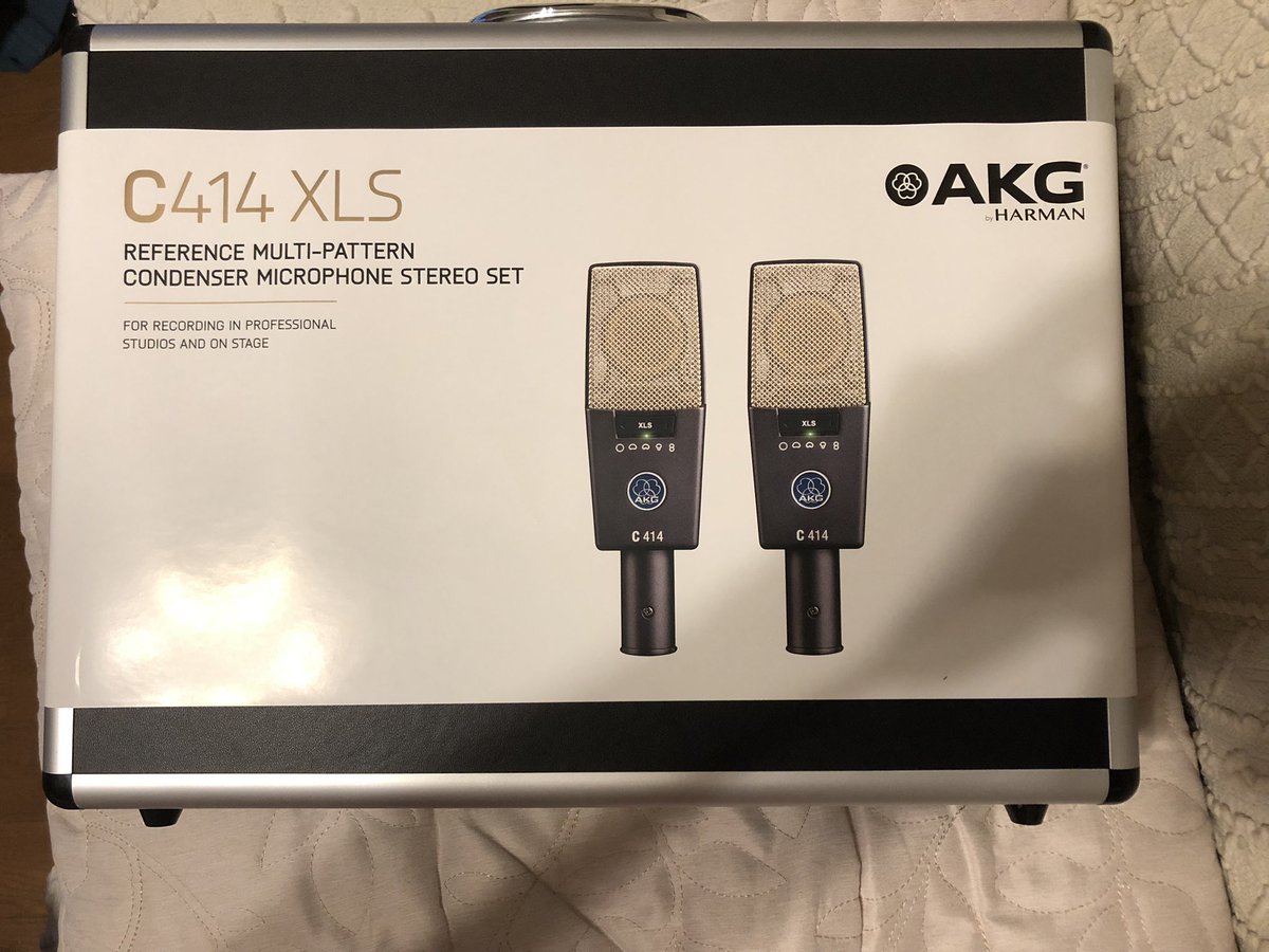 keybord111music's tweet photo. 届いた!✨
頑張って仕事します!😭
#AKG
#c414
#stereoset https://t.co/cfMGm99VWK