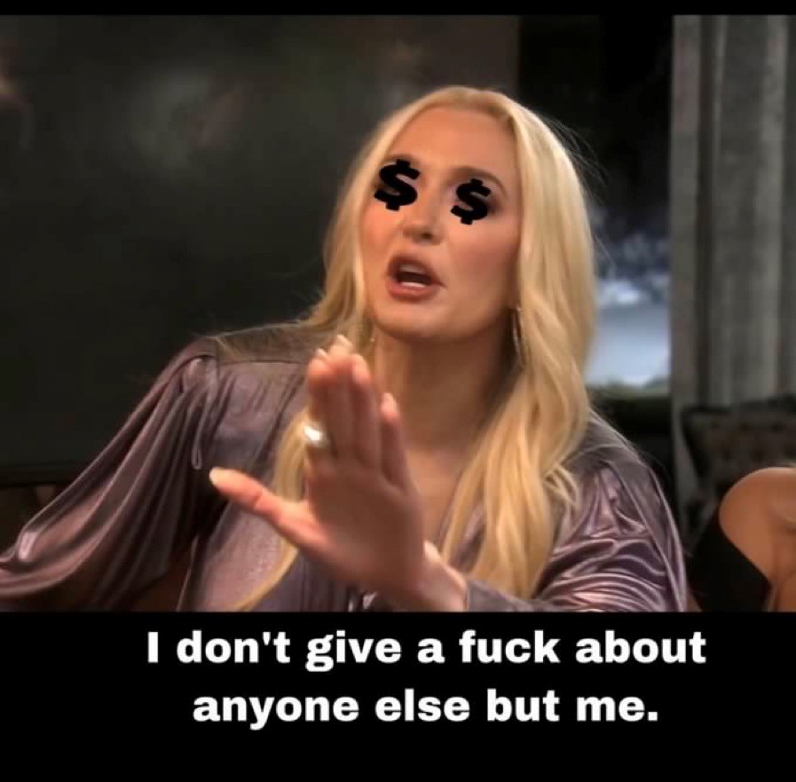 RonaldRichards's tweet image. Breaking:  The federal court clerk just issued a summons in the civil racketeering case.  This means that process servers will be headed to her rental to serve her.  We told her to settle a long time ago, now it is becoming an overwhelming amount of cases to defend and manage.