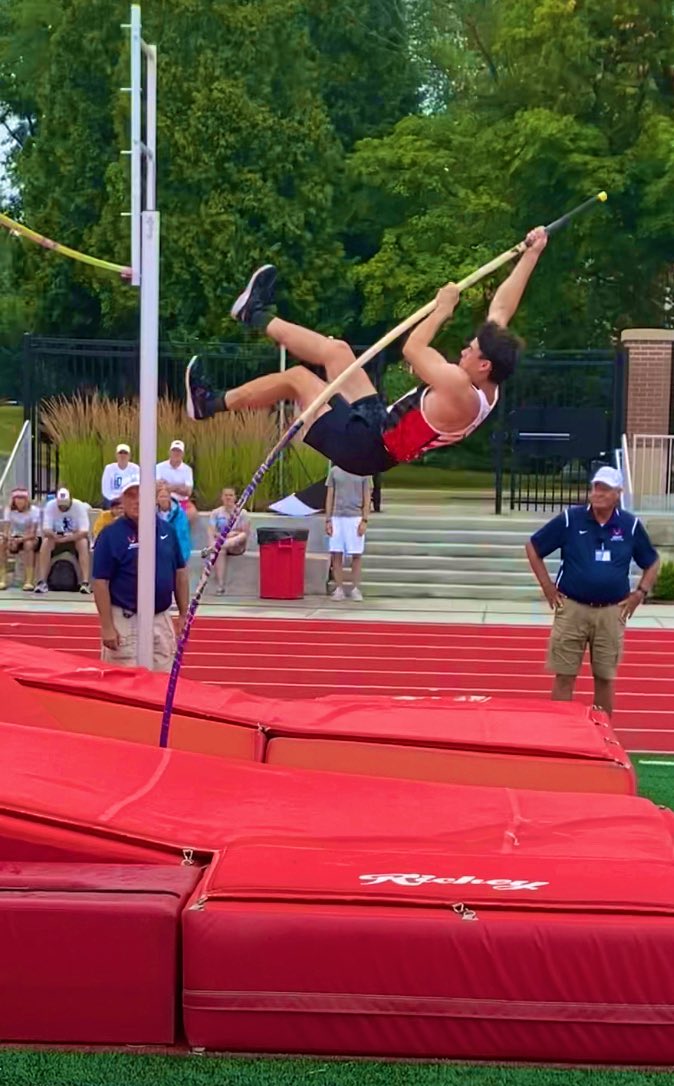 Benet Girls Track & Field (@coachtakahashi) on Twitter photo Congratulations <a href="/owen_takahashi/">Owen Takahashi</a> on taking 🥇 in the decathlon at the USATF Region 7 (IL/IN) Championships, and qualifying for the National Junior Olympics this summer! 🏆 🇺🇸
<a href="/BenetXC_TF/">Benet Academy XC/T&F</a> <a href="/BenetAthletics/">Benet Athletics</a> Congratulations <a href="/owen_takahashi/">Owen Takahashi</a> on taking 🥇 in the decathlon at the USATF Region 7 (IL/IN) Championships, and qualifying for the National Junior Olympics this summer! 🏆 🇺🇸
<a href="/BenetXC_TF/">Benet Academy XC/T&F</a> <a href="/BenetAthletics/">Benet Athletics</a>