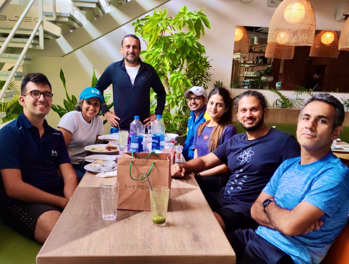 DrJMughal's tweet photo. And 3 x 5:30am morning #killihillrepeats & #roadruns with #seaviewrunners
Well deserved #breakfast at @evergreenkhi after todays runs ranging from 15-25km! https://t.co/FeKSQ74vqm