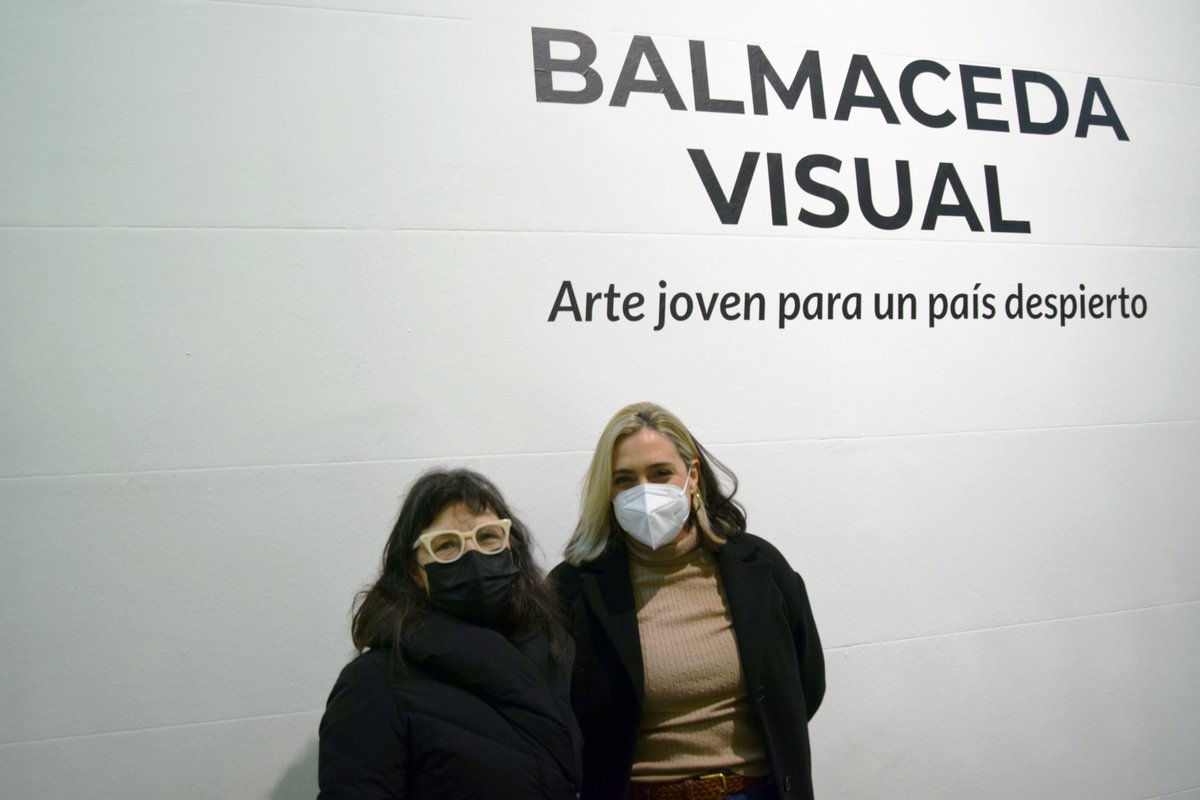 balm_artejoven's tweet photo. 💞 Registro de la multitudinaria inauguración de #BalmacedaVisual: Arte joven para un país despierto.
✨ ¡Gracias a todes les asistentes, artistas y trabajadores que hacen esto posible! https://t.co/7zstepFbbh