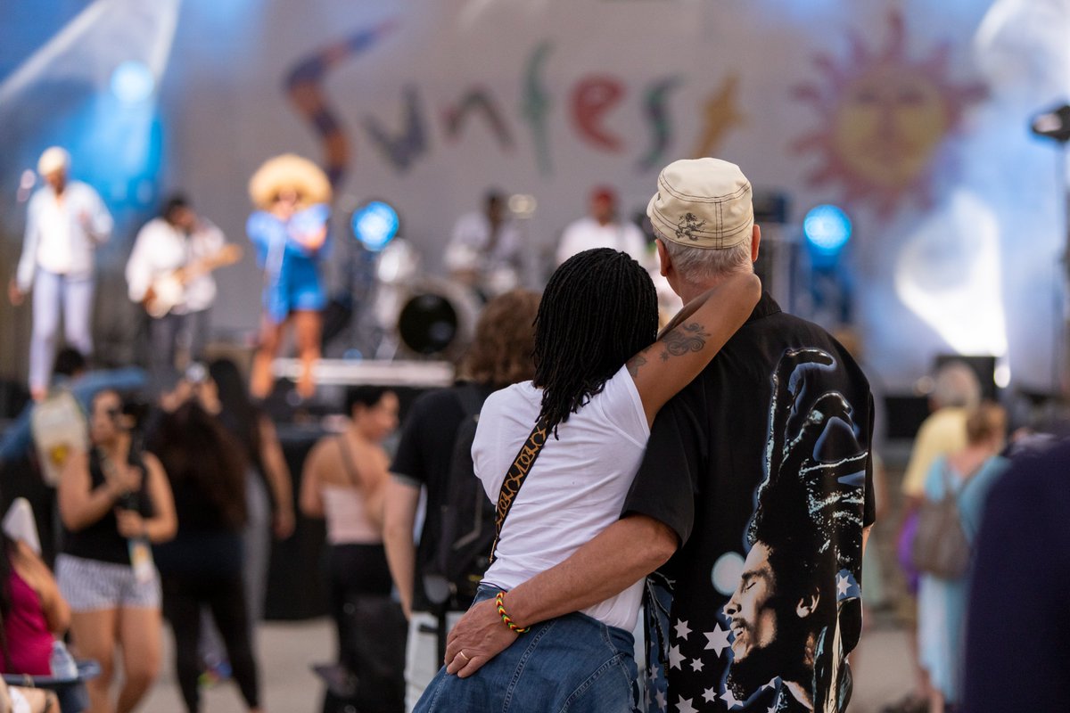 SunfestLDN's tweet photo. π HAPPY SATURDAY SUNFESTERS! π
It's DAY 3 of #TDSunfest '22 - and we can't wait to see you in Vic Park!
FOUR stages, a tonne of tasty treats and amazing vendors on site.
Music kicks off at 1130a, are you ready to dance ur cares away #ldnont?
π· Neo Image Creations https://t.co/a72FdIWmqG