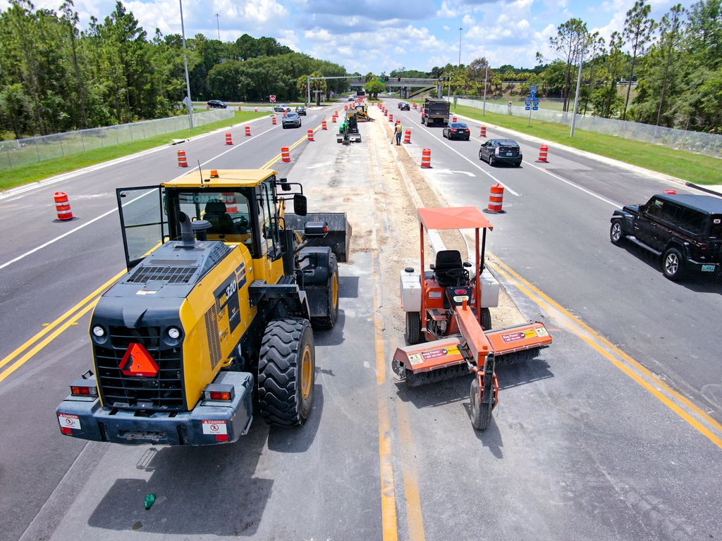 JTAFLA's tweet photo. Construction on Alta Drive is coming along! This #JTAMobilityWorks project in northeast Jacksonville will see an expanded roadway, along with new bike lanes, sidewalks and a closed drainage system.
To learn more about our projects, go to https://t.co/nMEeEFfutn. #jtafla https://t.co/8DjZGOsXaj